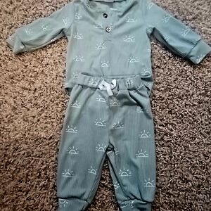 3-6 Months Mint Green Baby 2 PieceOutfit with Sun Pattern Onsie And Pants